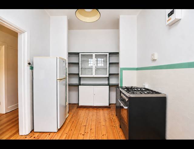 1.5 BEDROOM APARTMENT FOR SALE IN ESSENWOOD